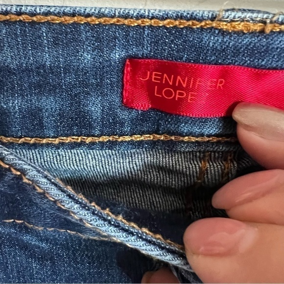Jennifer Lopez Skinny Denim Jeans - Picture 5 of 10